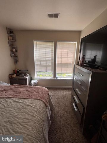 16 DARE LN, Pottstown, PA 19465