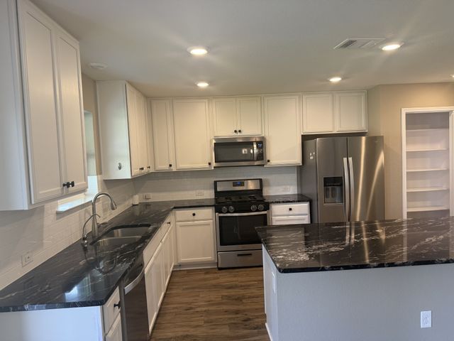 2612 Wesley Avenue, Aubrey, TX 76227