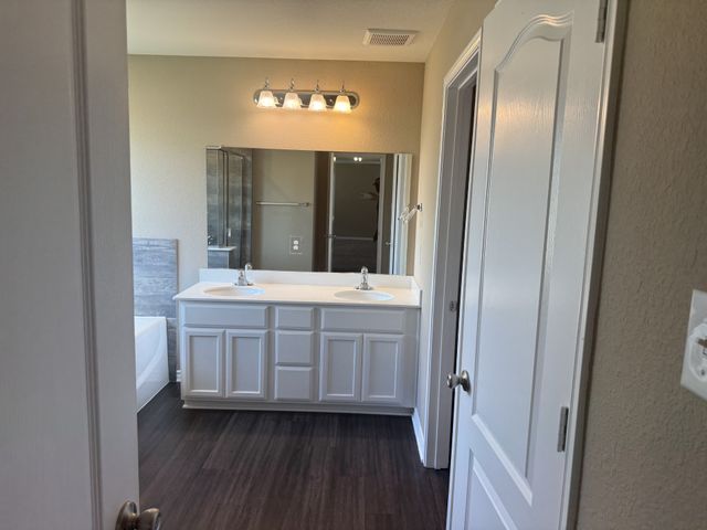 2612 Wesley Avenue, Aubrey, TX 76227