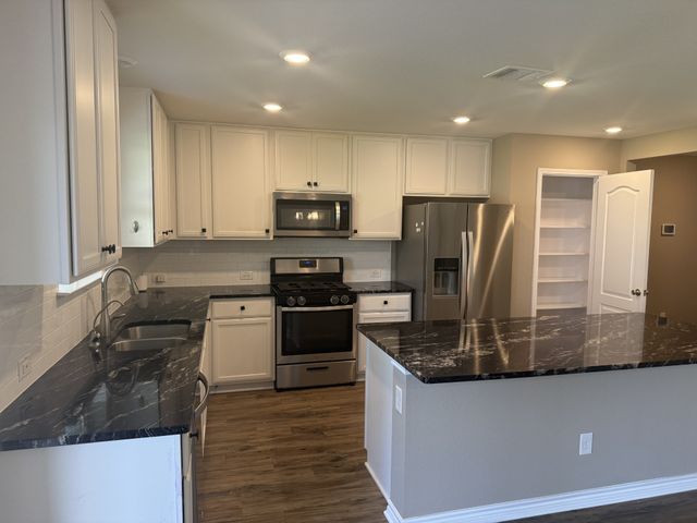 2612 Wesley Avenue, Aubrey, TX 76227