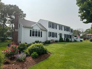 46 Kerry Dr, Mansfield, MA 02048