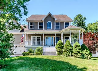 18 Baron Drive, Warwick, NY 10990