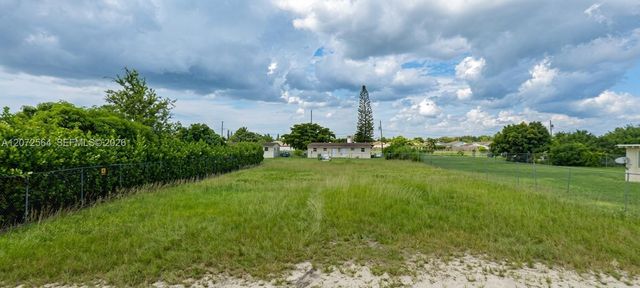 11821 SW 213th Street, Miami, FL 33177