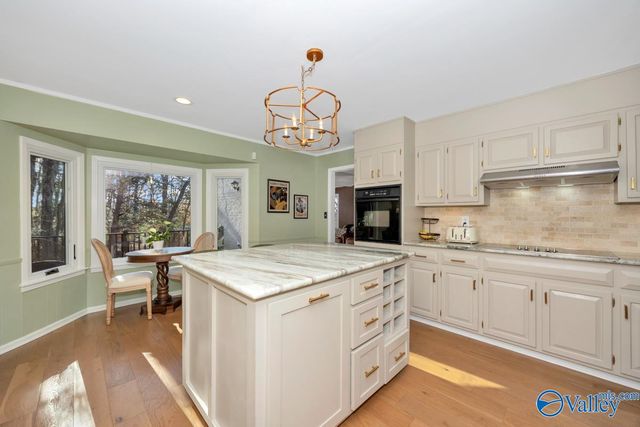 1306 Huntsville Hills Drive, Huntsville, AL 35802