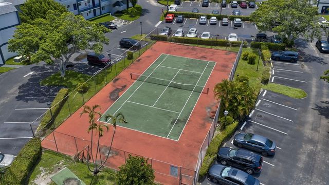 8360 Sands Point Boulevard G102, Tamarac, FL 33321