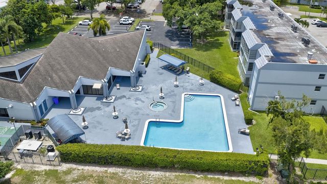 8360 Sands Point Boulevard G102, Tamarac, FL 33321