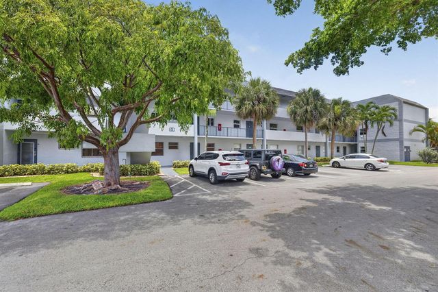 8360 Sands Point Boulevard G102, Tamarac, FL 33321