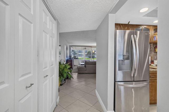 8360 Sands Point Boulevard G102, Tamarac, FL 33321