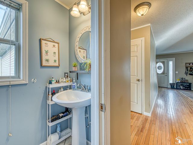 12459 Matthews Street, Carleton, MI 48117