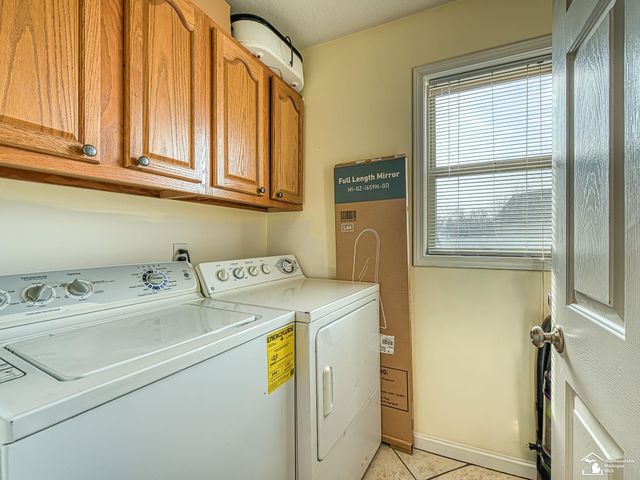 12459 Matthews Street, Carleton, MI 48117