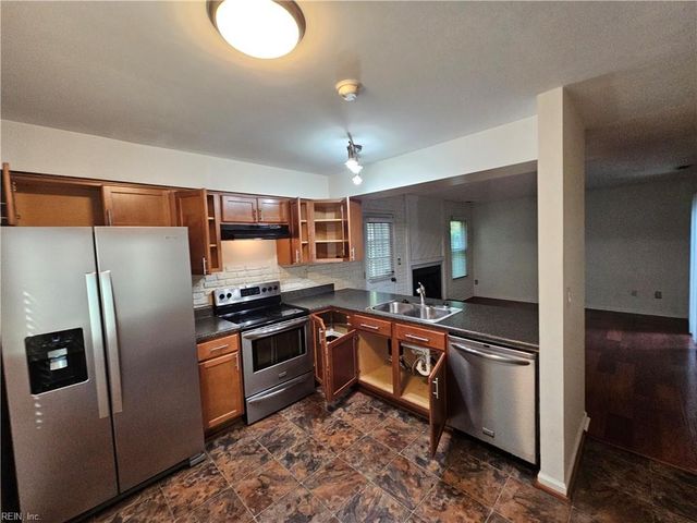 5389 Chatham Lake DR, Virginia Beach, VA 23464
