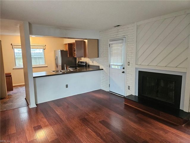5389 Chatham Lake DR, Virginia Beach, VA 23464