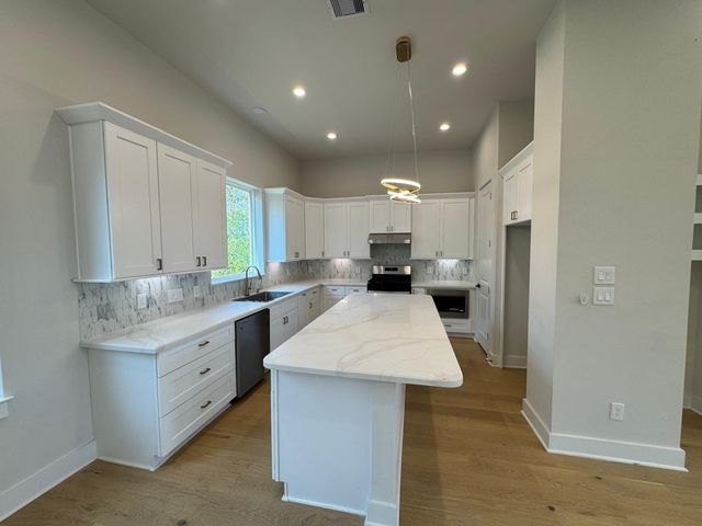 330 Janisch Road A, Houston, TX 77018