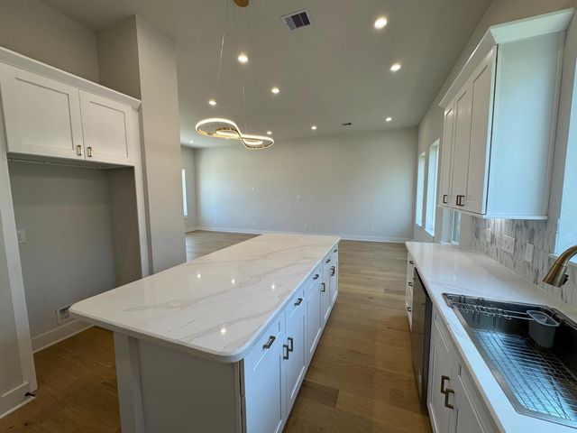 330 Janisch Road A, Houston, TX 77018