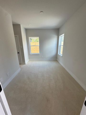 330 Janisch Road A, Houston, TX 77018