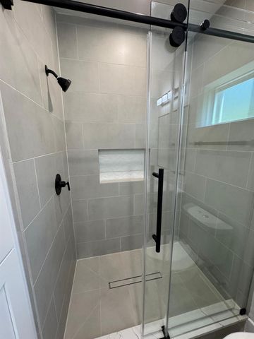 330 Janisch Road A, Houston, TX 77018