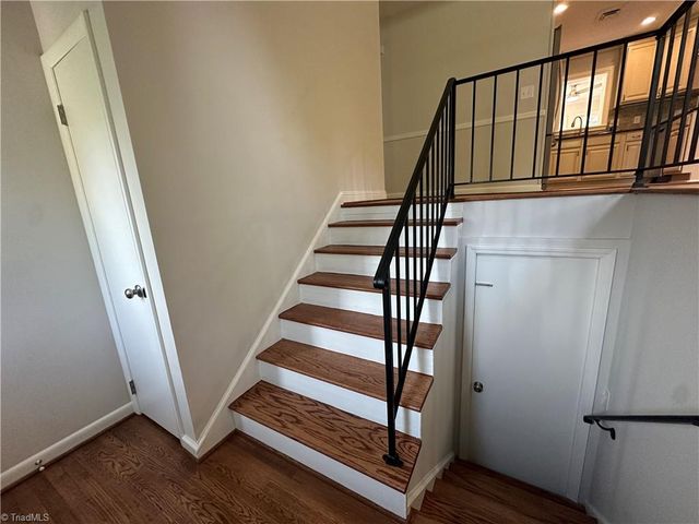 5100 Murray Road, Winston-salem, NC 27106