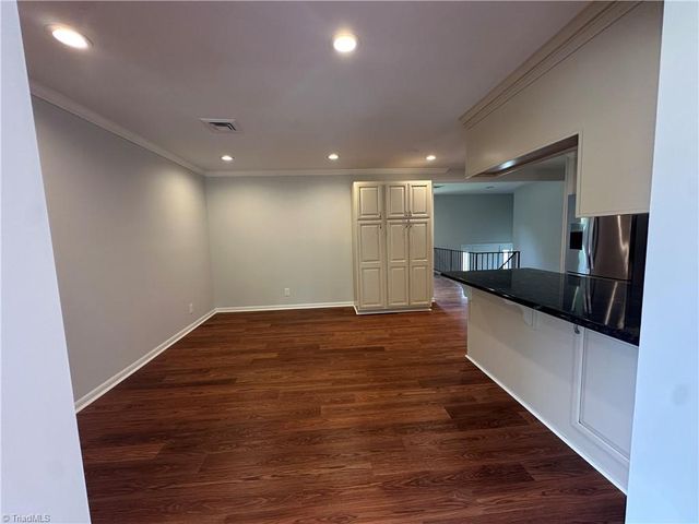 5100 Murray Road, Winston-salem, NC 27106