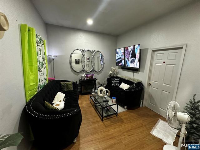 366 Summer Avenue, Newark, NJ 07104