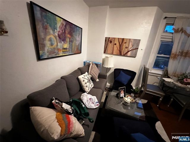 366 Summer Avenue, Newark, NJ 07104