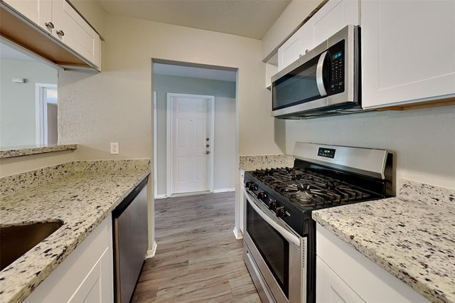 3419 Shadowcrest Lane, Spring, TX 77380