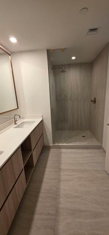 77 SE 5th Street 2108, Miami, FL 33131