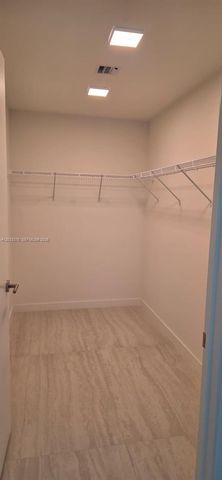 77 SE 5th Street 2108, Miami, FL 33131
