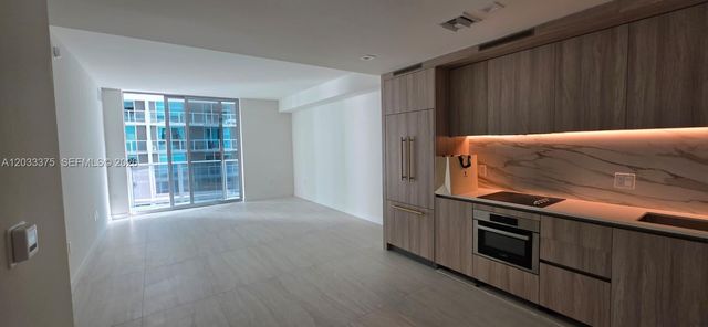 77 SE 5th Street 2108, Miami, FL 33131