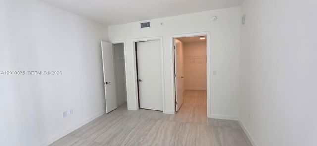 77 SE 5th Street 2108, Miami, FL 33131