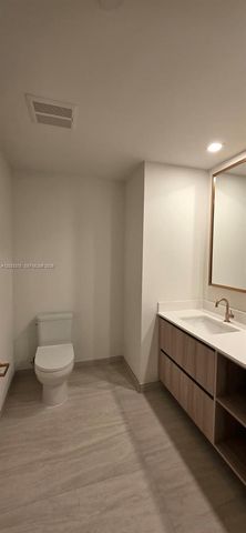 77 SE 5th Street 2108, Miami, FL 33131