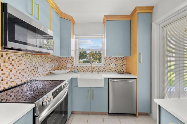 808 SE 7th St 105-B, Deerfield Beach, FL 33441