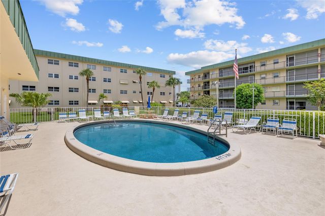 808 SE 7th St 105-B, Deerfield Beach, FL 33441