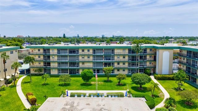 808 SE 7th St 105-B, Deerfield Beach, FL 33441