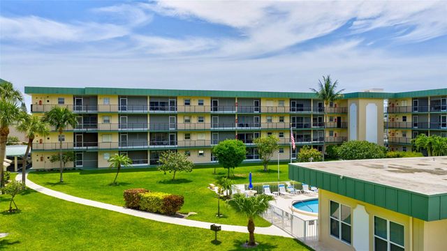 808 SE 7th St 105-B, Deerfield Beach, FL 33441