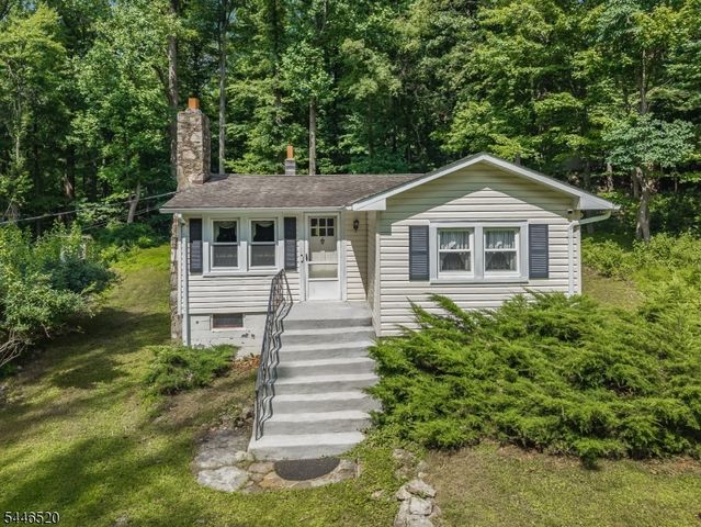 60 Fine Road, High Bridge Boro, NJ 08829