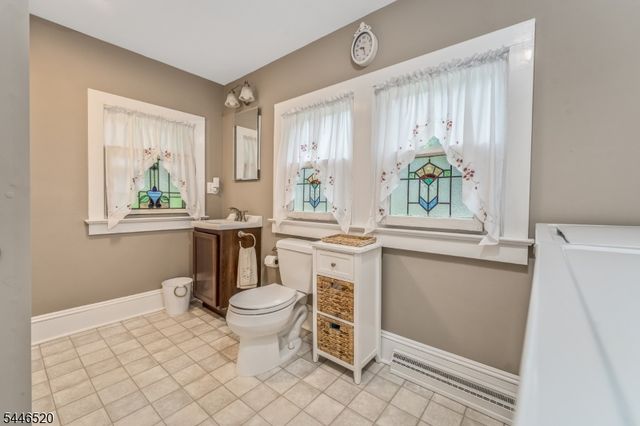 60 Fine Road, High Bridge Boro, NJ 08829