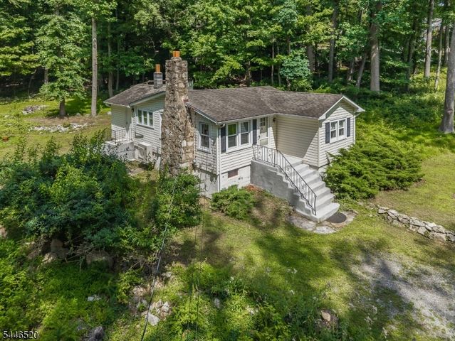 60 Fine Road, High Bridge Boro, NJ 08829