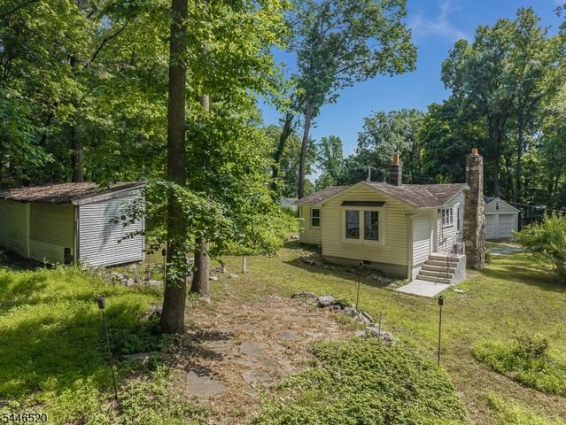60 Fine Road, High Bridge Boro, NJ 08829