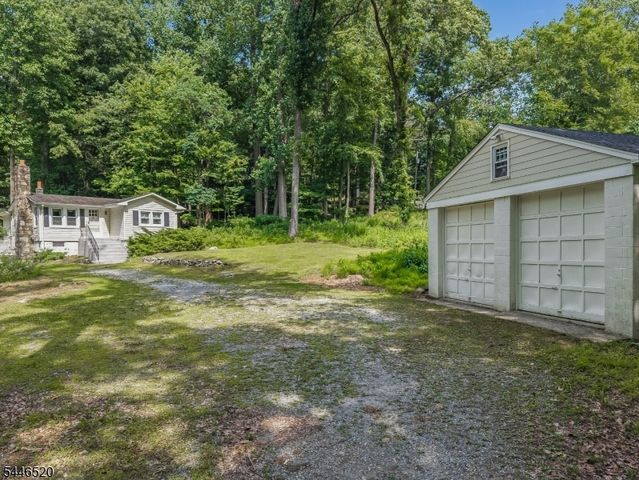 60 Fine Road, High Bridge Boro, NJ 08829