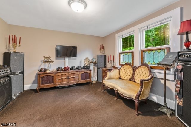 60 Fine Road, High Bridge Boro, NJ 08829