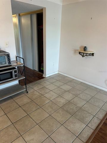 6400 46TH AVENUE N 315, Kenneth City, FL 33709