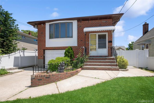 15 Belmont Boulevard, Elmont, NY 11003