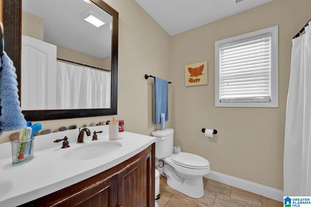 27 COUNTY ROAD 1062, Clanton, AL 35045