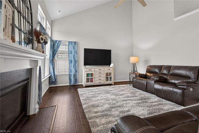 209 Bennetts Grove LN, Suffolk, VA 23435