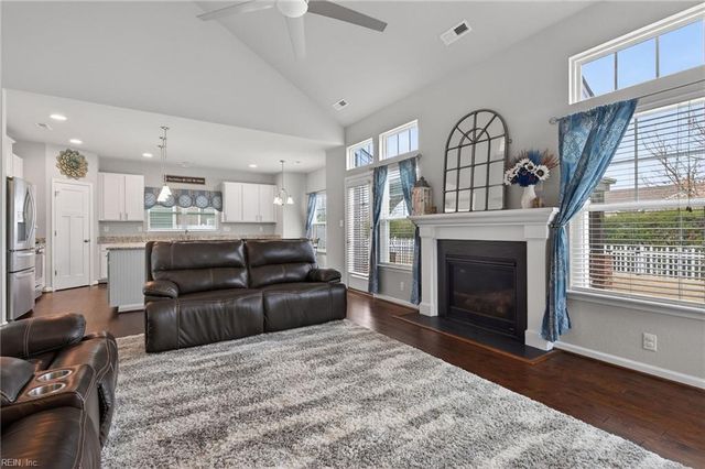 209 Bennetts Grove LN, Suffolk, VA 23435