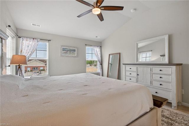 209 Bennetts Grove LN, Suffolk, VA 23435