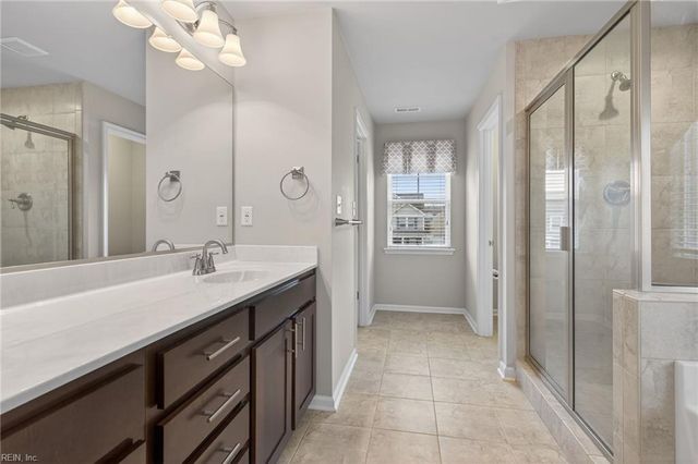 209 Bennetts Grove LN, Suffolk, VA 23435