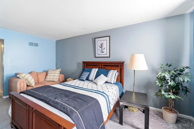 7941 Hunters Ridge Drive, West Chester, OH 45069