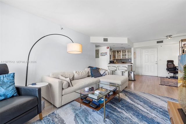 1621 Bay Rd 505, Miami Beach, FL 33139