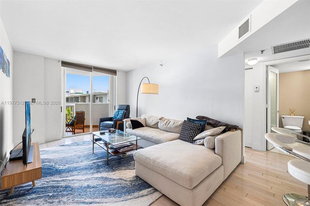 1621 Bay Rd 505, Miami Beach, FL 33139